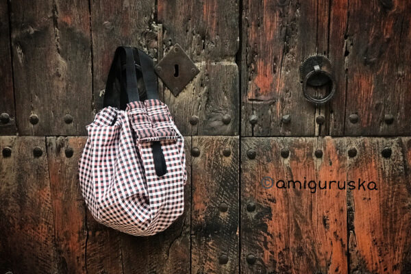 {"effects_tried":0,"photos_added":0,"origin":"gallery","total_effects_actions":0,"remix_data":[],"tools_used":{"tilt_shift":0,"resize":0,"adjust":0,"curves":0,"motion":0,"perspective":0,"clone":0,"crop":0,"enhance":0,"selection":0,"free_crop":0,"flip_rotate":0,"shape_crop":0,"stretch":0},"total_draw_actions":0,"total_editor_actions":{"border":0,"frame":0,"mask":0,"lensflare":0,"clipart":0,"text":0,"square_fit":0,"shape_mask":0,"callout":0},"source_sid":"3A319E28-9C97-4568-9196-AB5071C6CFC9_1581876517102","total_editor_time":72,"total_draw_time":0,"effects_applied":0,"uid":"3A319E28-9C97-4568-9196-AB5071C6CFC9_1581876516872","total_effects_time":0,"brushes_used":0,"height":3000,"layers_used":0,"width":4000,"subsource":"done_button"}